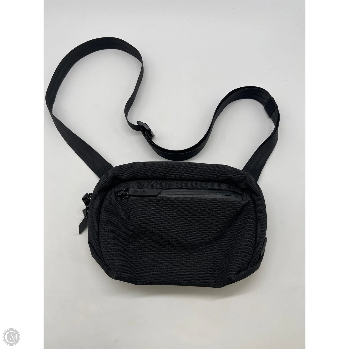 Crossbody By Cmc, Size: Small
