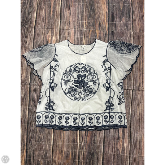 Top Short Sleeve By Cato In White, Size: 1x