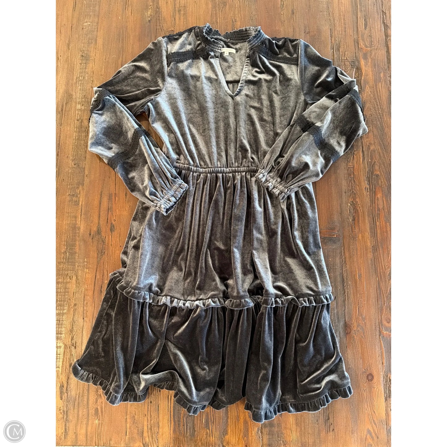 Dress Casual Midi By Clothes Mentor In Grey, Size: M