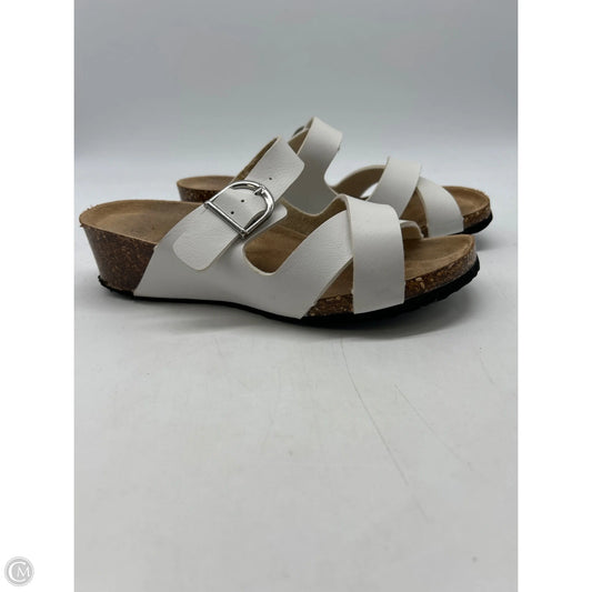 Sandals Flats By Natural Reflections In White, Size: 8