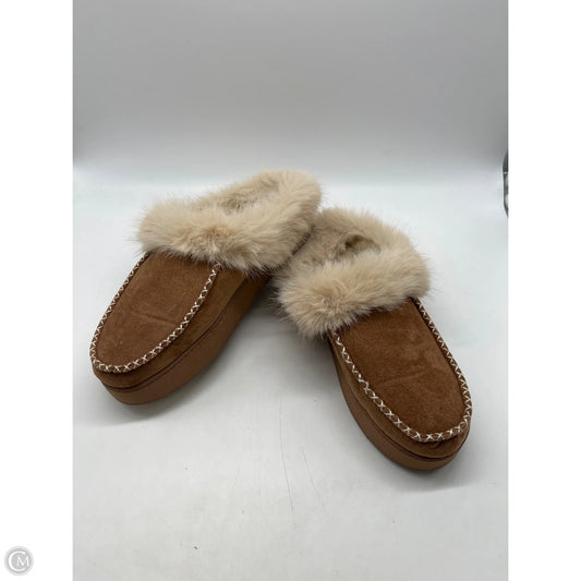 Shoes Flats By Clothes Mentor In Brown, Size: 9