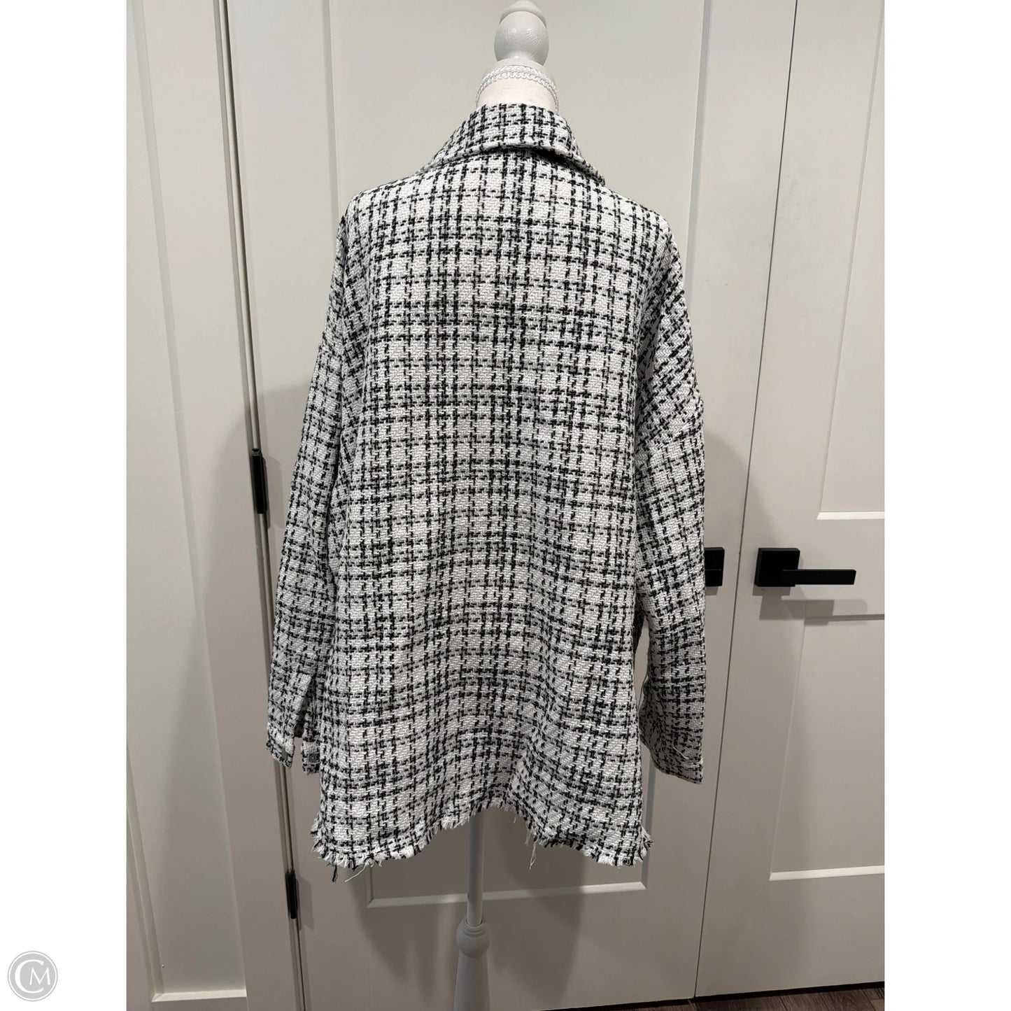 Jacket Shirt By Oddi In White, Size: 3x
