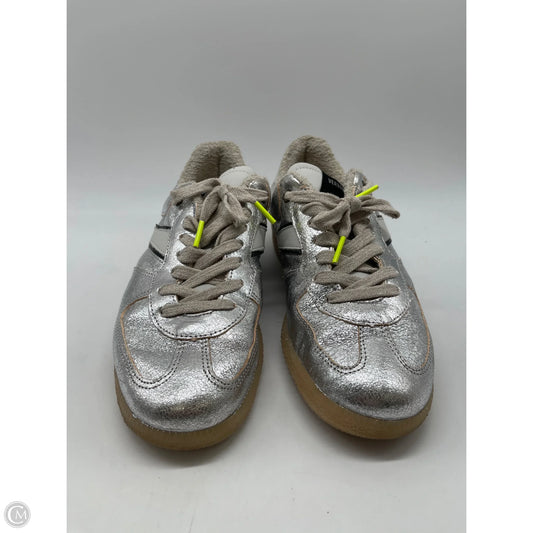 Shoes Sneakers By Cmb In Silver, Size: 8.5