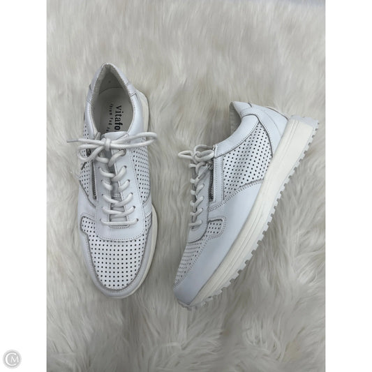 Shoes Athletic By Cmc In White, Size: 11