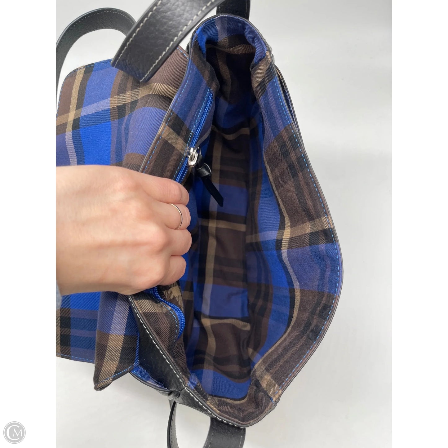 Crossbody By Clothes Mentor, Size: Small