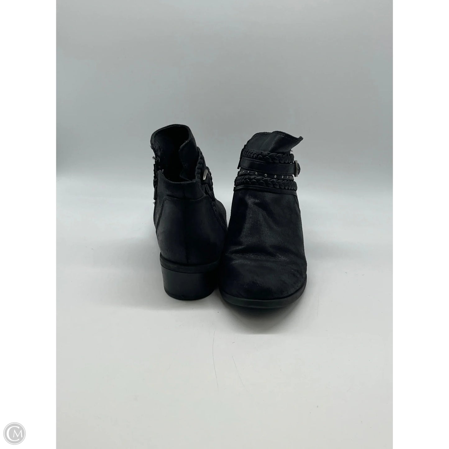 Boots Ankle Flats By Bare Traps In Black, Size: 11