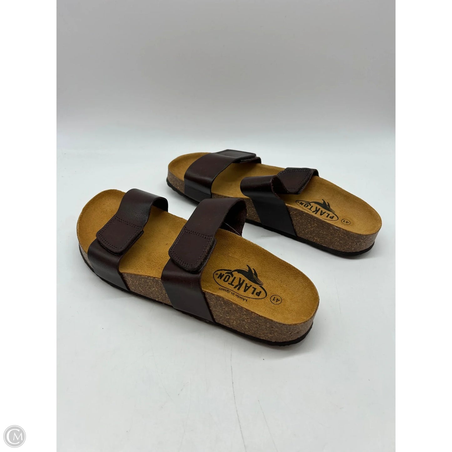Sandals Flats By Clothes Mentor In Brown, Size: 10