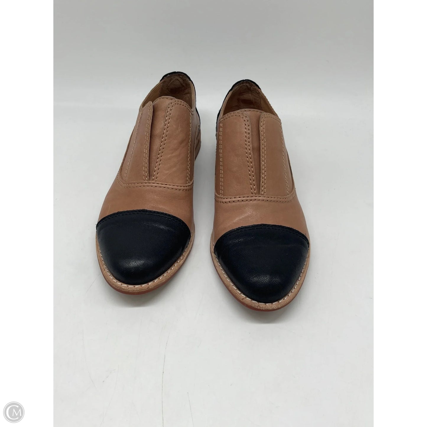 Shoes Flats By Cmb In Tan, Size: 7.5