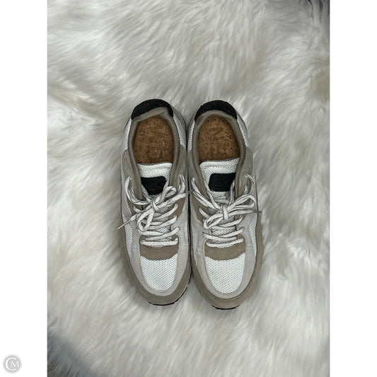 Shoes Sneakers By Clothes Mentor In Tan, Size: 10