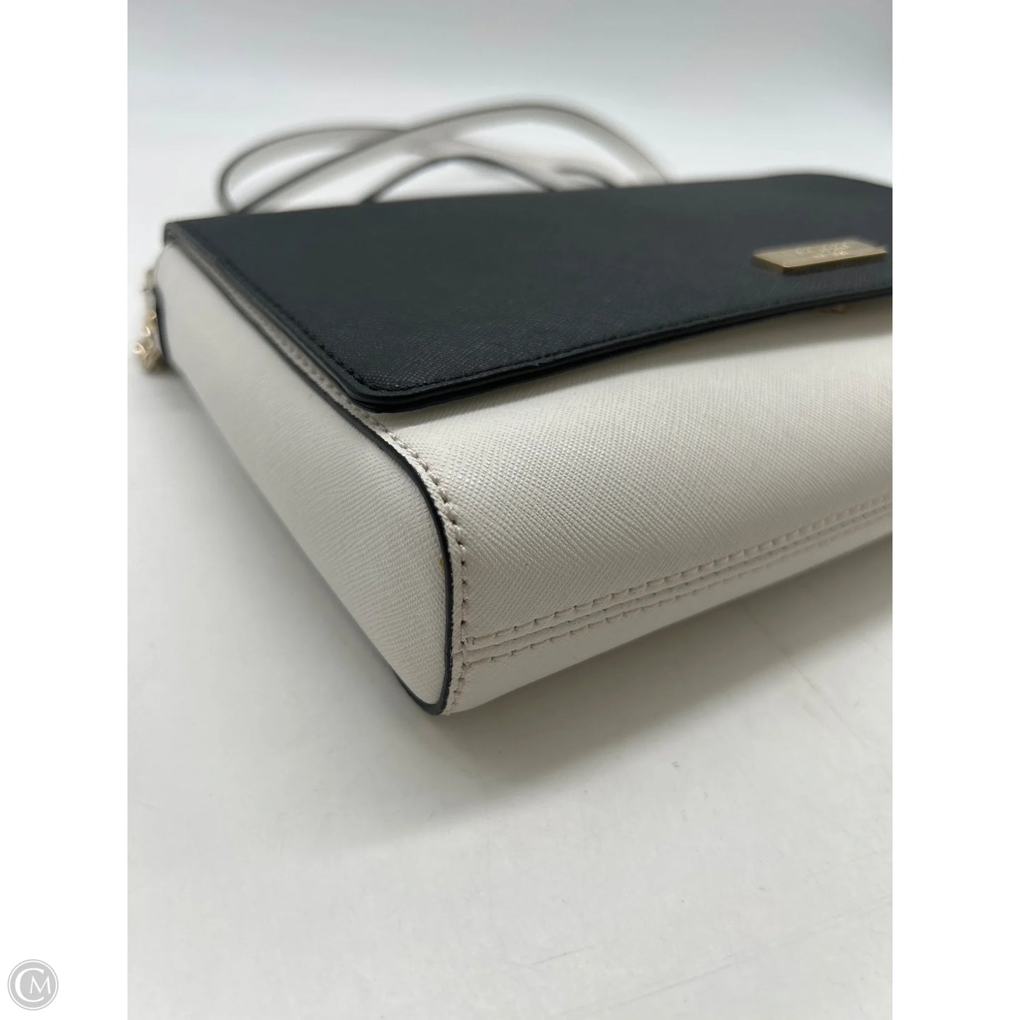 Crossbody Designer By Kate Spade, Size: Medium