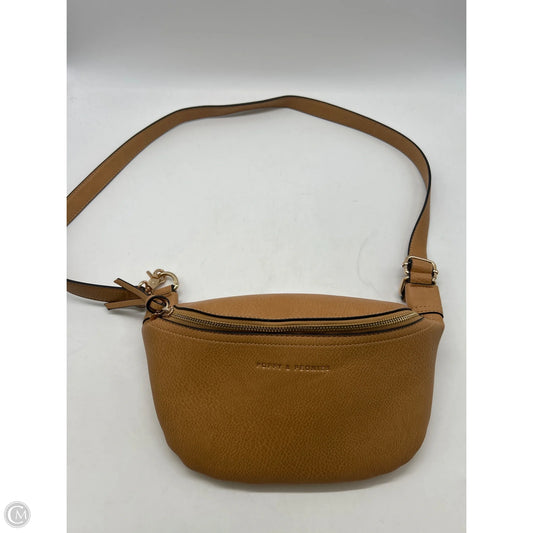 Crossbody By Cmc, Size: Medium