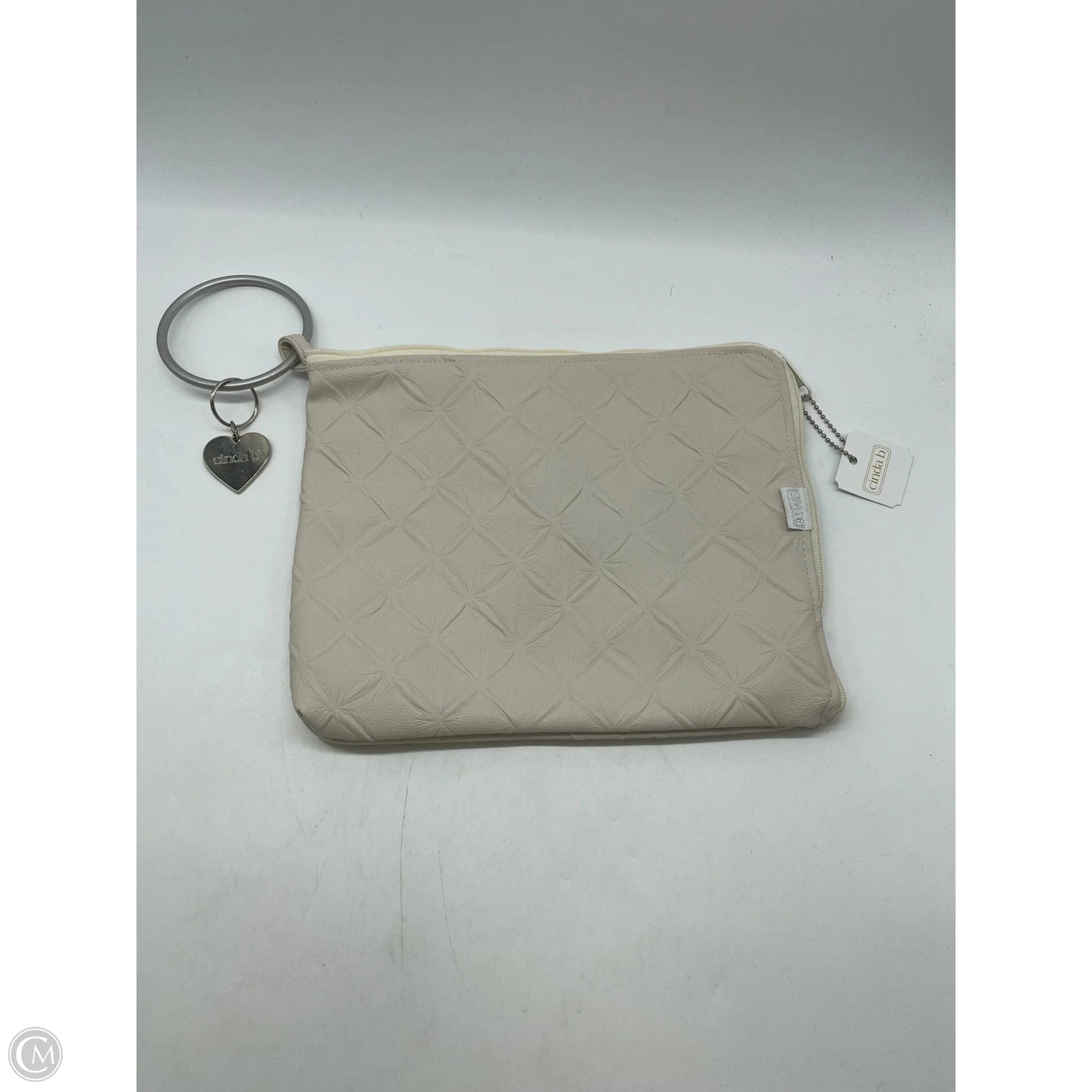 Wristlet By Clothes Mentor, Size: Large