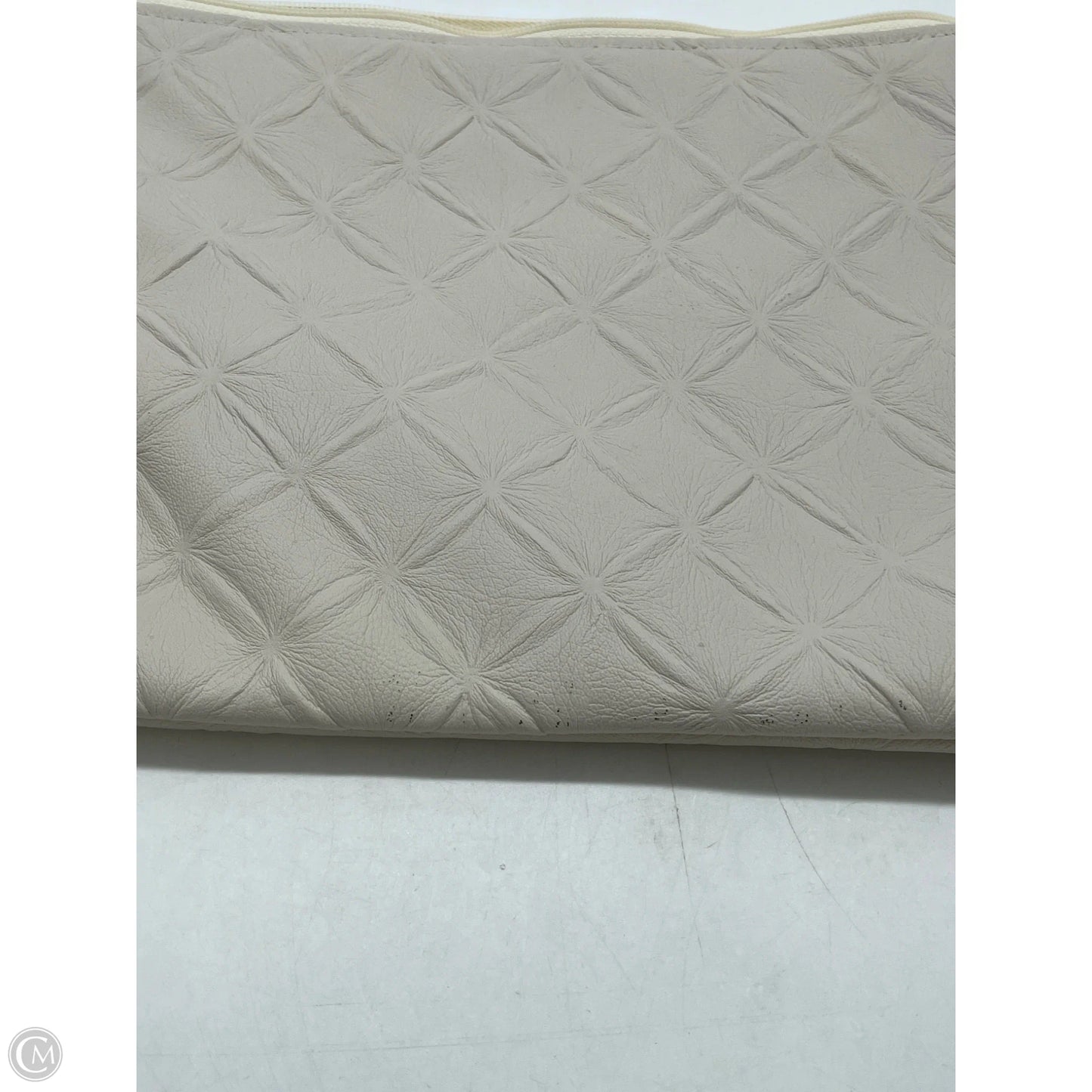 Wristlet By Clothes Mentor, Size: Large