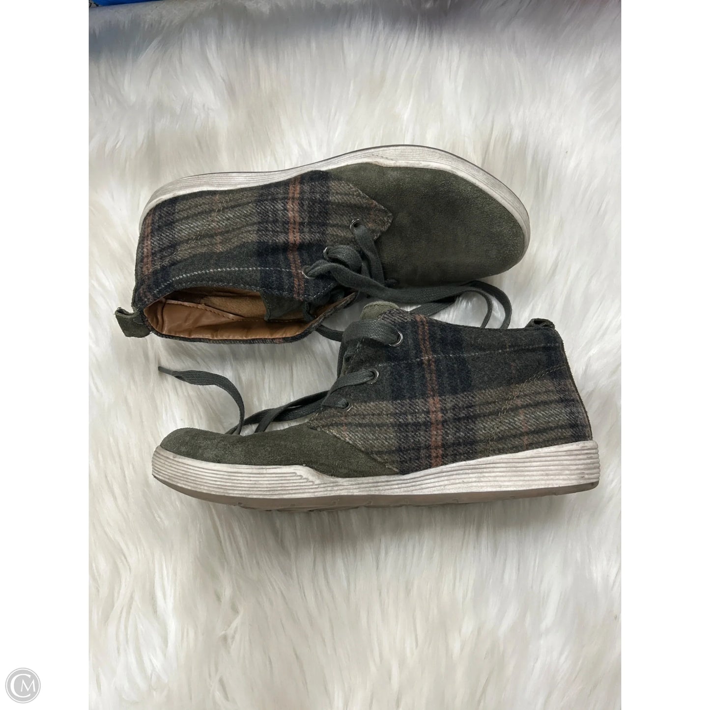 Shoes Sneakers By Comfortiva In Green, Size: 7