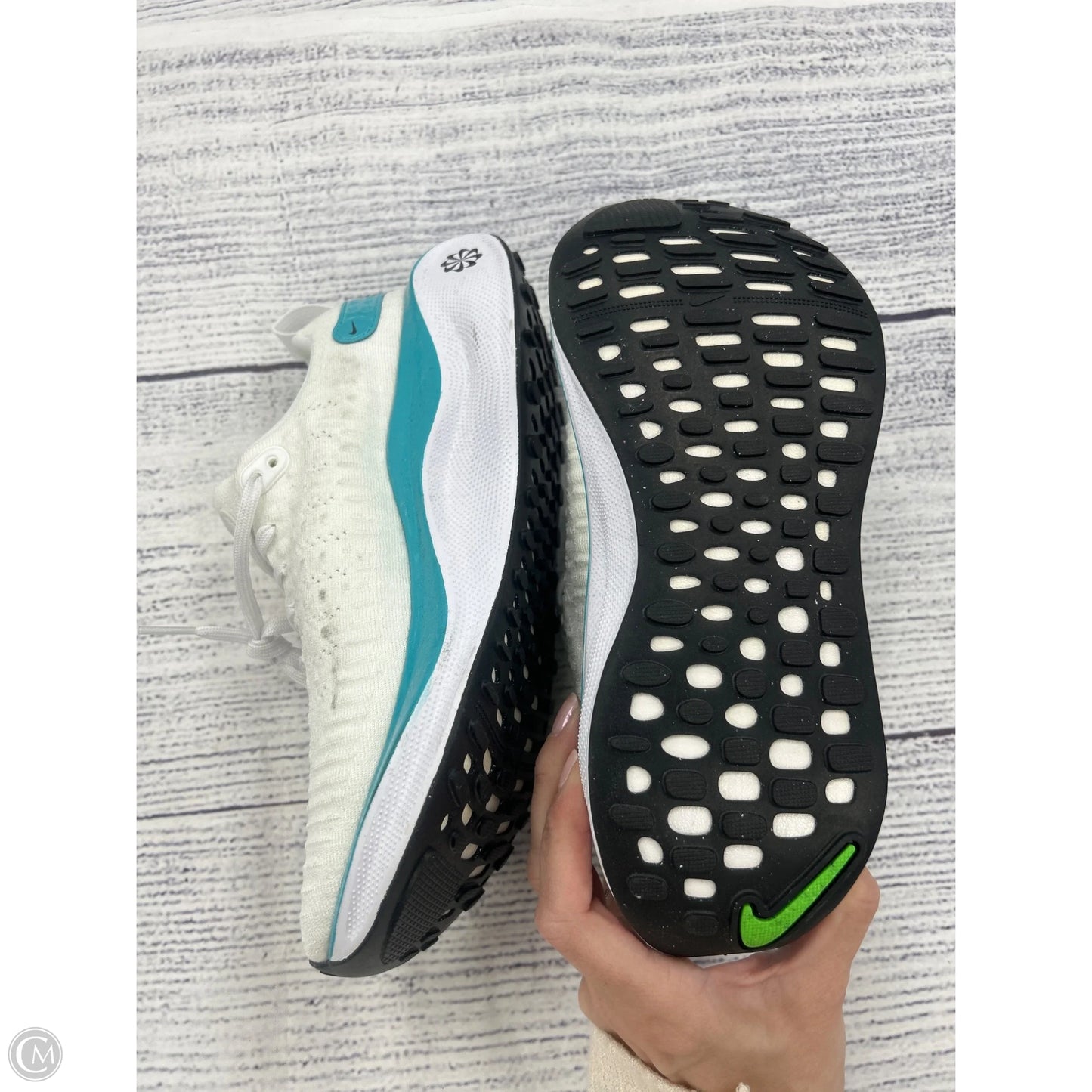 Shoes Athletic By Nike In White, Size: 7.5