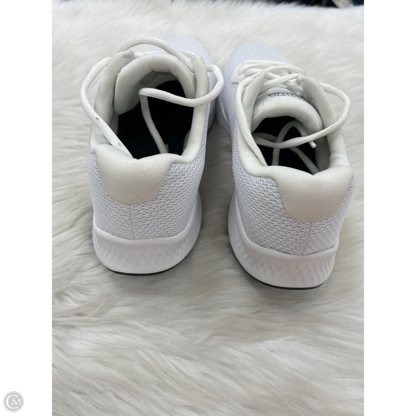 Shoes Athletic By Skechers In White, Size: 10