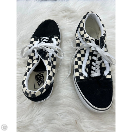 Shoes Sneakers By Vans In Black & White, Size: 10.5