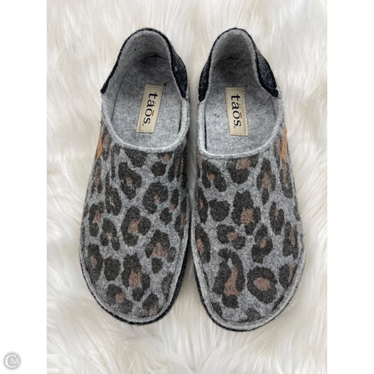 Shoes Flats By Taos In Animal Print, Size: 8