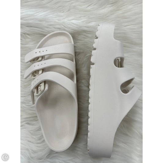 Sandals Flats By Papillio In Ivory, Size: 9