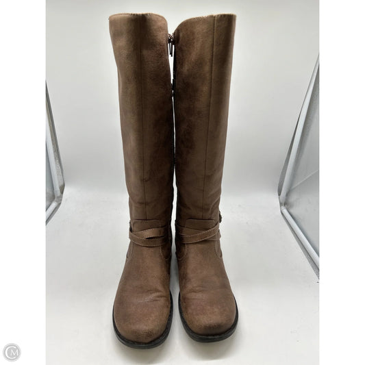 Boots Knee Flats By Bare Traps In Brown, Size: 9
