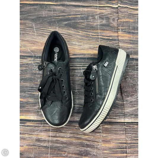 Shoes Sneakers By Cmb In Black, Size: 7
