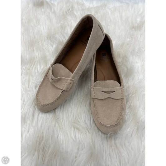Shoes Flats By White Mountain In Tan, Size: 9
