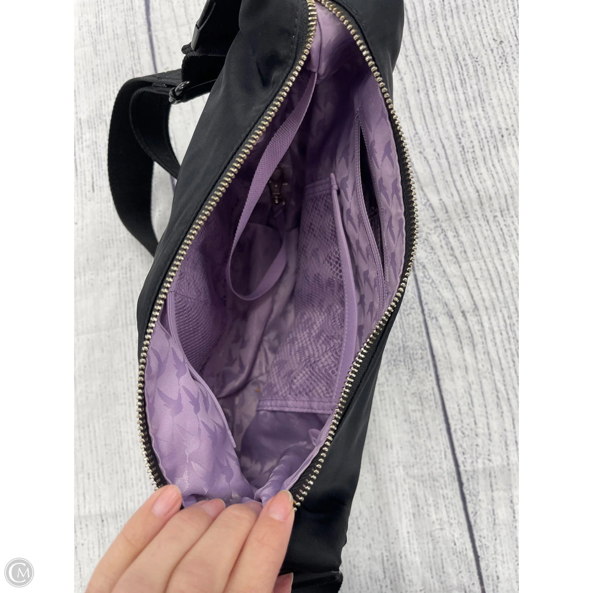 Crossbody By Cmc, Size: Medium