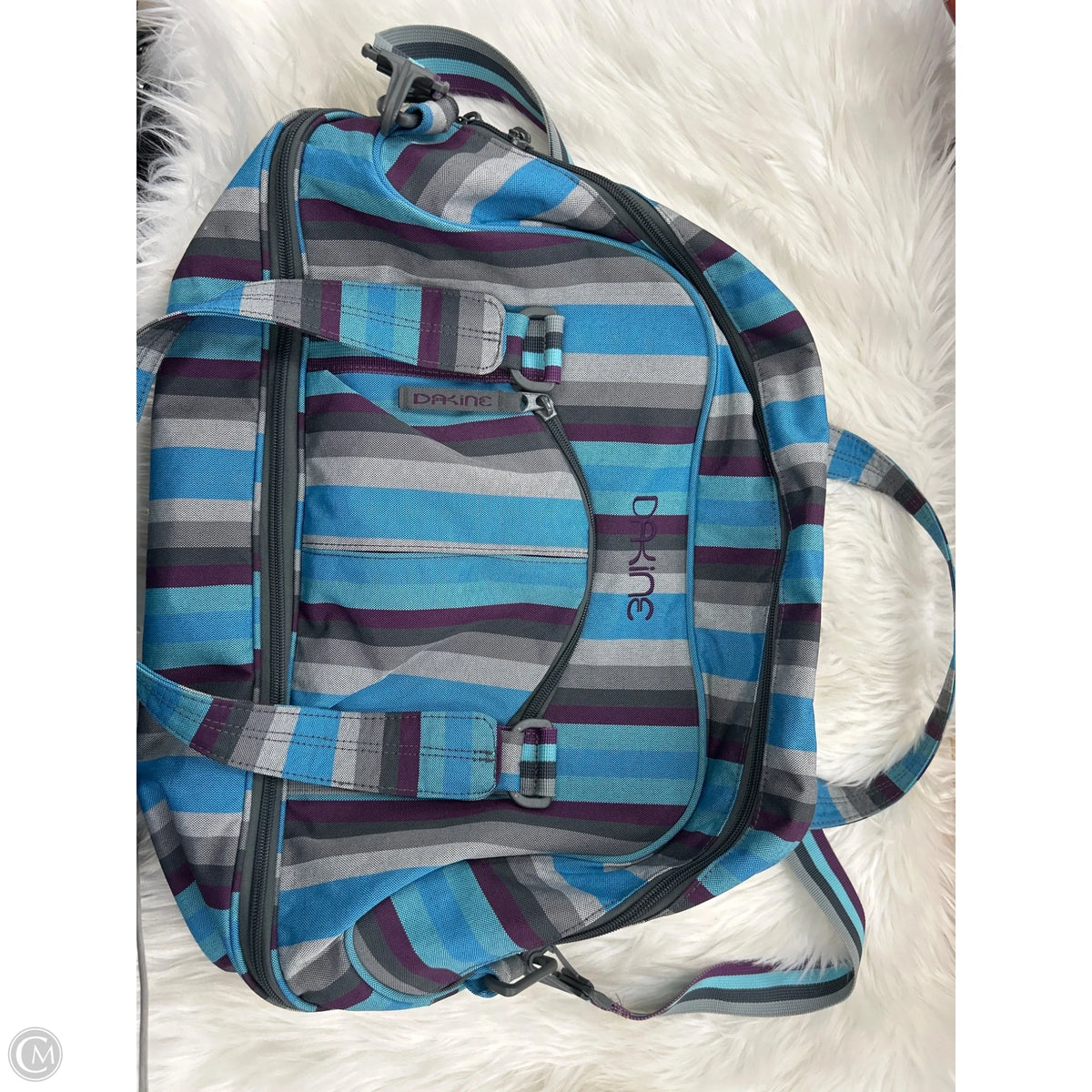 Duffle And Weekender By Clothes Mentor, Size: Medium