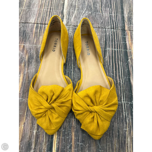 Shoes Flats By Torrid In Yellow, Size: 9