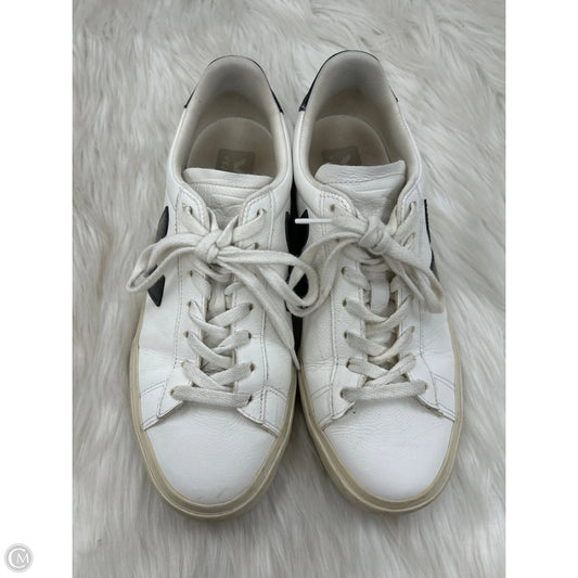 Shoes Sneakers By Veja In Black & White, Size: 10