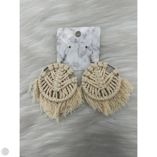 Earrings Dangle/drop By Clothes Mentor