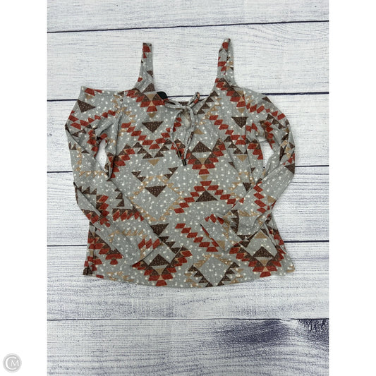 Top Long Sleeve By Maurices In Grey, Size: L