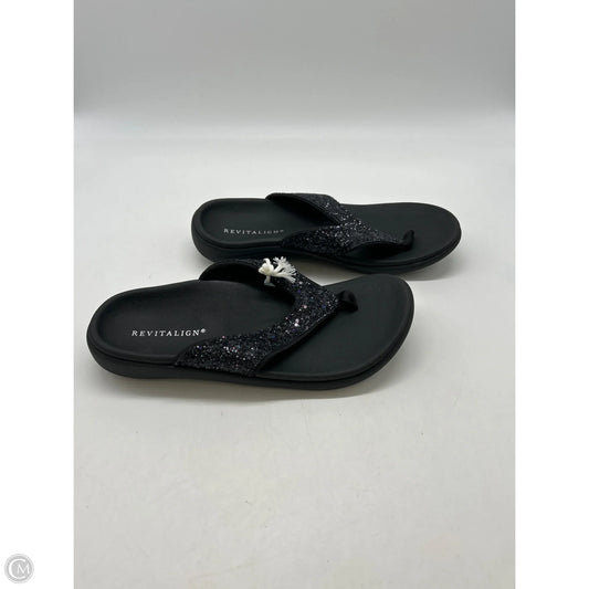 Sandals Flip Flops By Clothes Mentor In Black, Size: 8