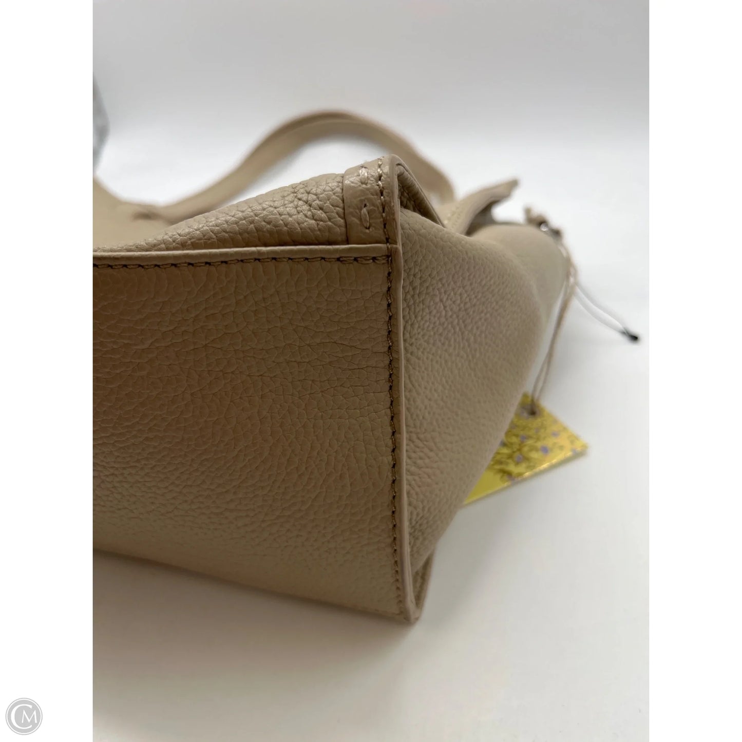 Handbag By Clothes Mentor, Size: Medium