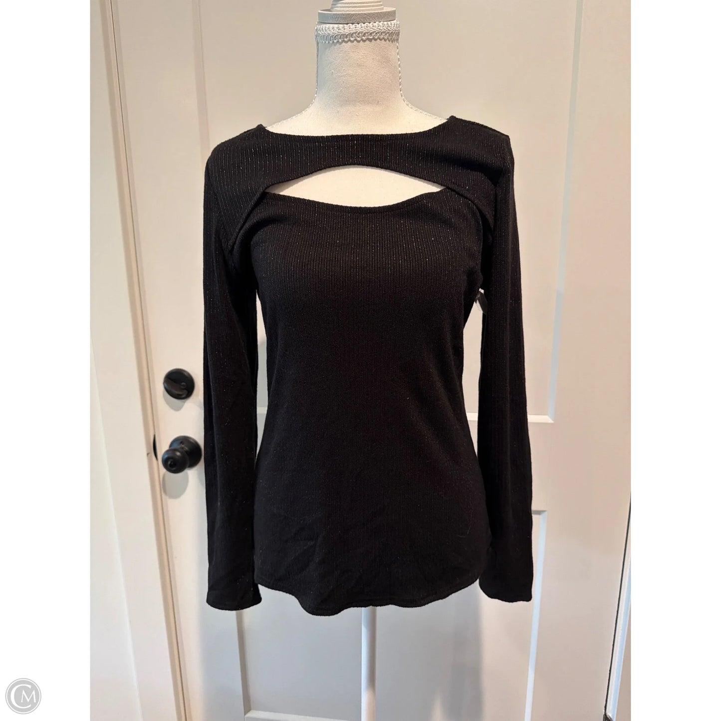 Top Long Sleeve By Maurices In Black, Size: M