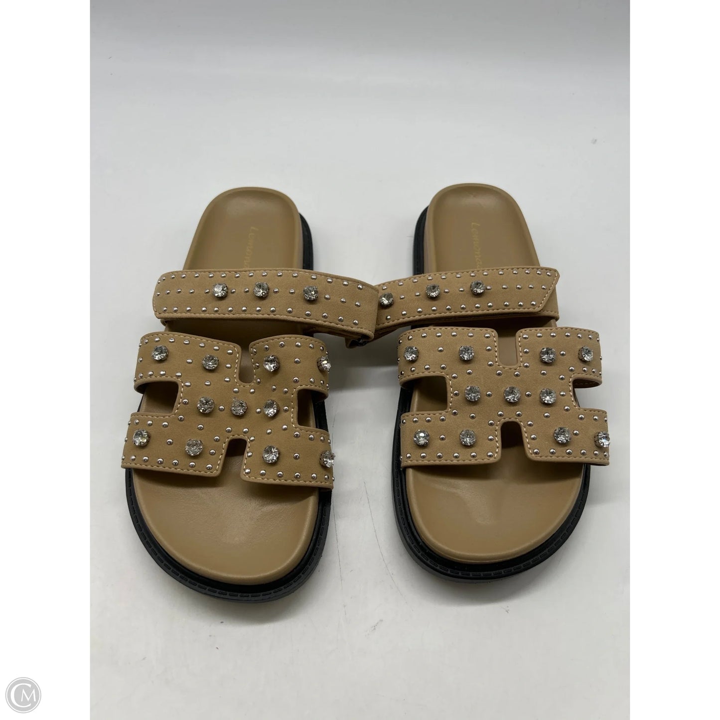 Sandals Flats By Clothes Mentor In Tan, Size: 7