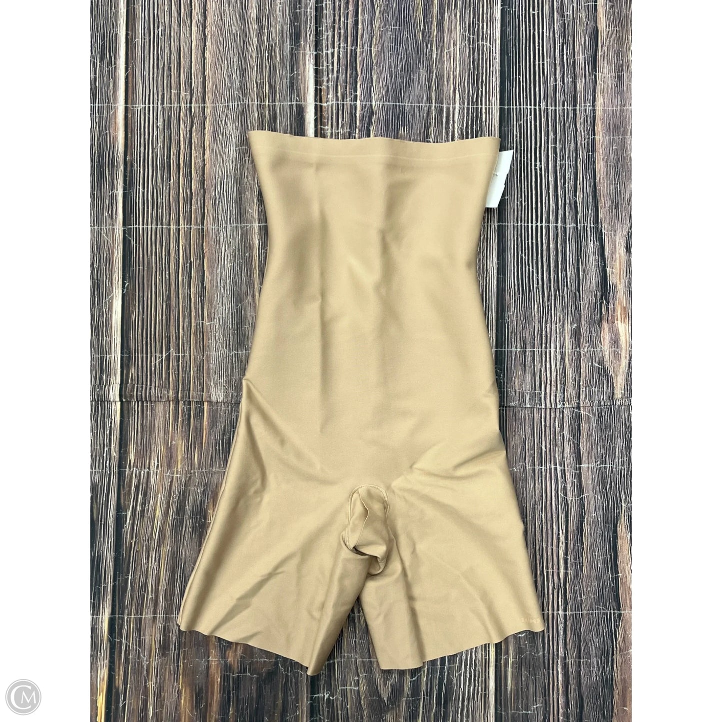Shorts By Skims In Tan, Size: M