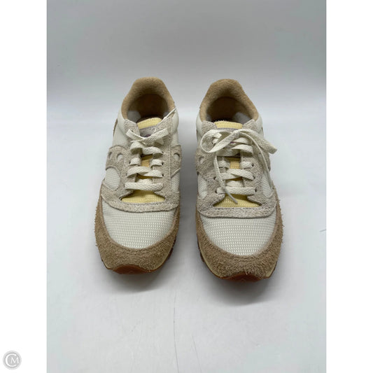 Shoes Athletic By Saucony In Cream, Size: 8.5