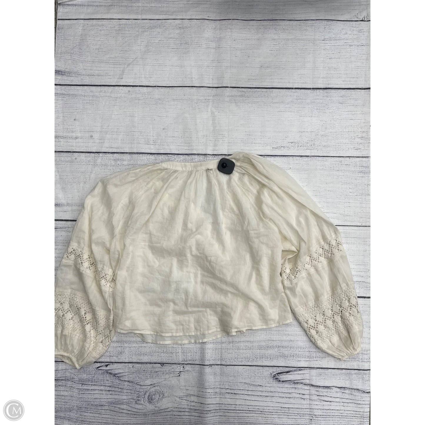 Top Long Sleeve By Aerie In Cream, Size: M
