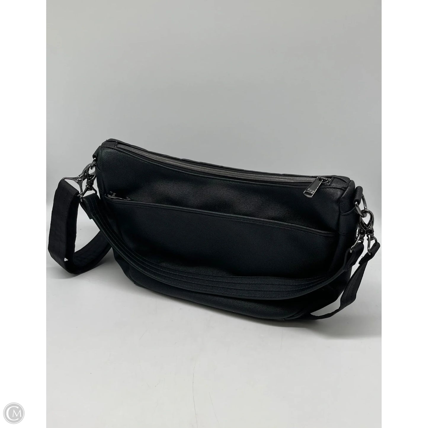 Handbag By Lug, Size: Medium