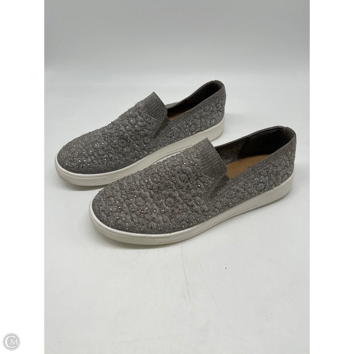Shoes Flats By White Mountain In Silver, Size: 9