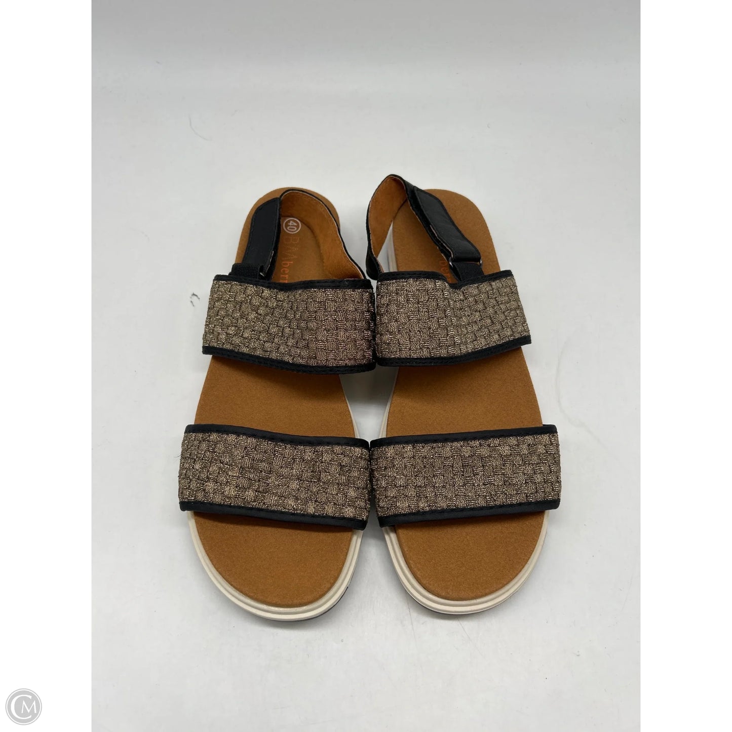 Sandals Flats By Bernie Mev In Gold, Size: 9