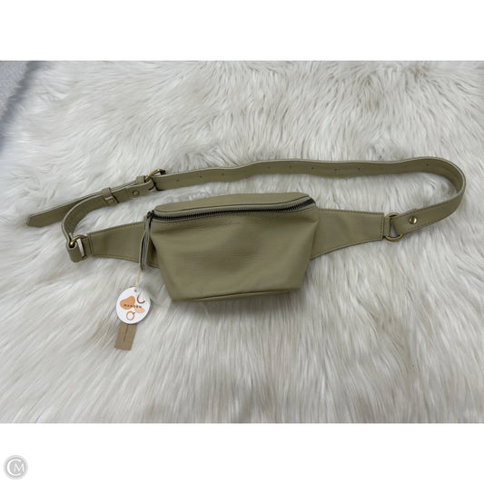 Belt Bag Leather By Clothes Mentor, Size: Small