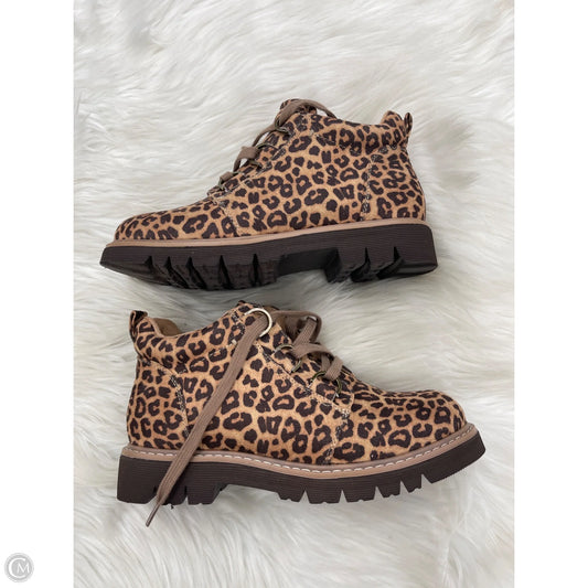 Boots Ankle Heels By Clothes Mentor In Animal Print, Size: 8