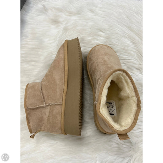 Boots Ankle Flats By Clothes Mentor In Tan, Size: 10