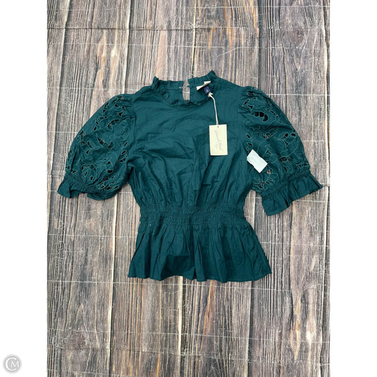 Top Short Sleeve By Universal Thread In Green, Size: M