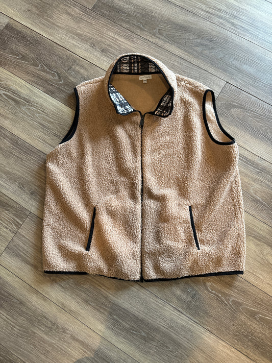 Vest Faux Fur & Sherpa By Vera Bradley In Tan, Size: 2x