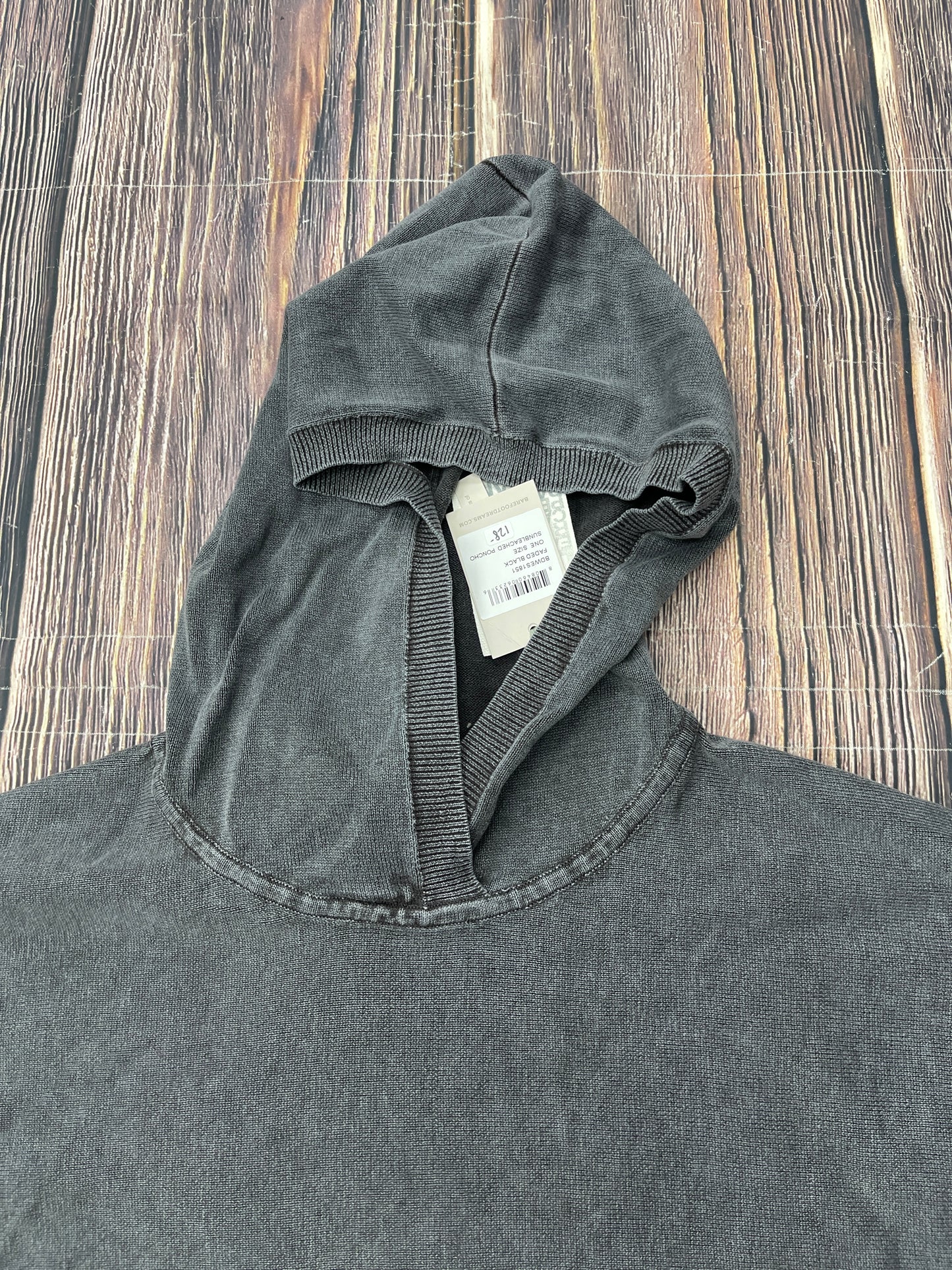 Sweatshirt Hoodie By Barefoot Dreams In Grey, Size: Osfm