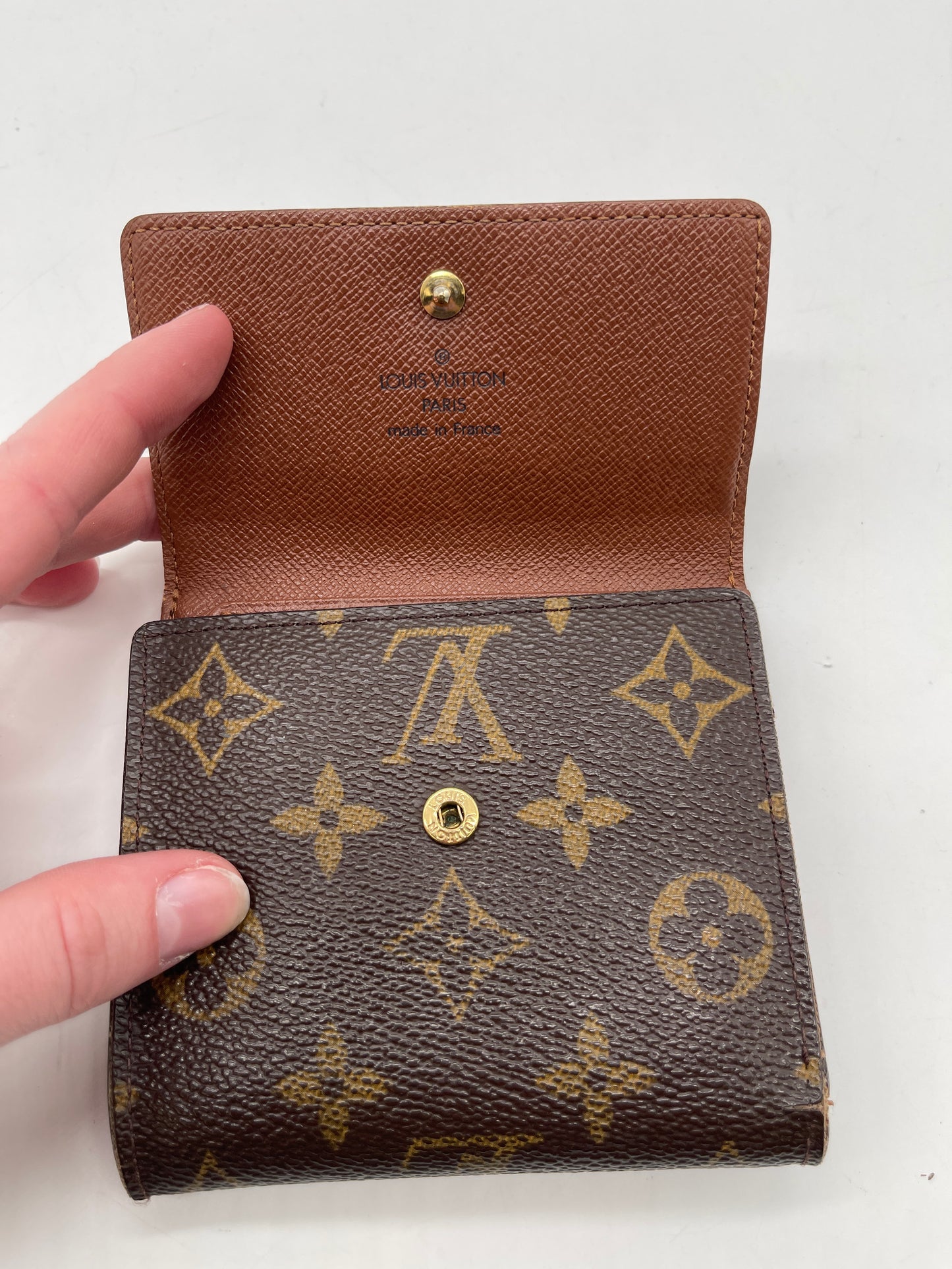 Wallet Luxury Designer By Louis Vuitton, Size: Medium