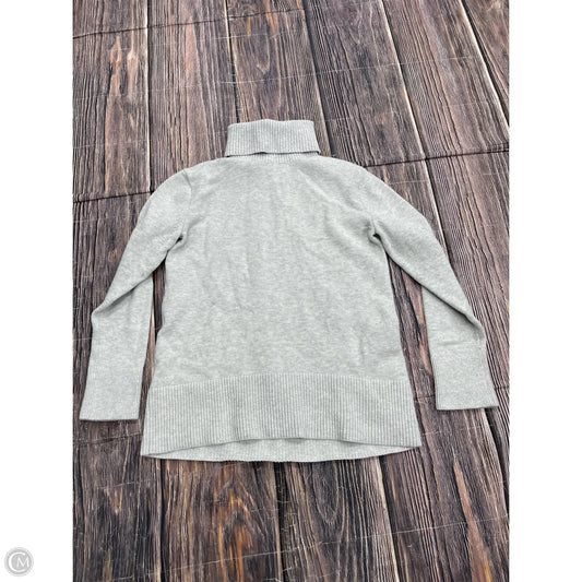 Sweater By Banana Republic In Grey, Size: Xs